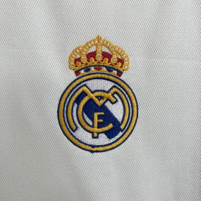 Real Madrid emblem редакционное изображение. изображение насчитывающей  звезда - 86190035