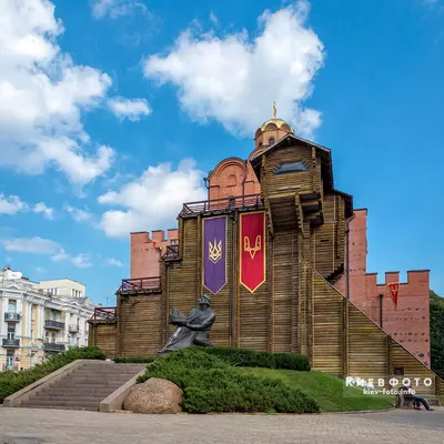 File:Киев. Золотые ворота. Почтовая открытка 04.jpg - Wikimedia Commons