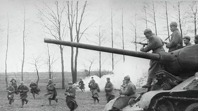 Немецкая пехота перед атакой на советские позиции на окраине Сталинграда  [1] — военное фото